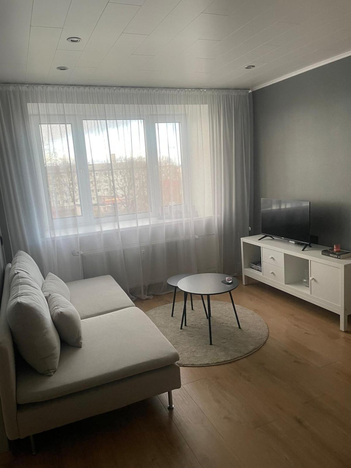 A Two-Room Apartment In The City Centre Of Tapa Εξωτερικό φωτογραφία